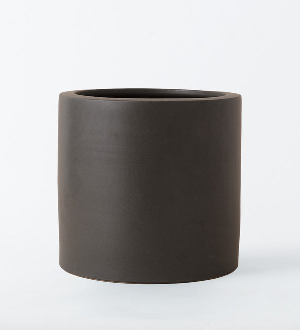 Graphite Earthenware 21cm Pot