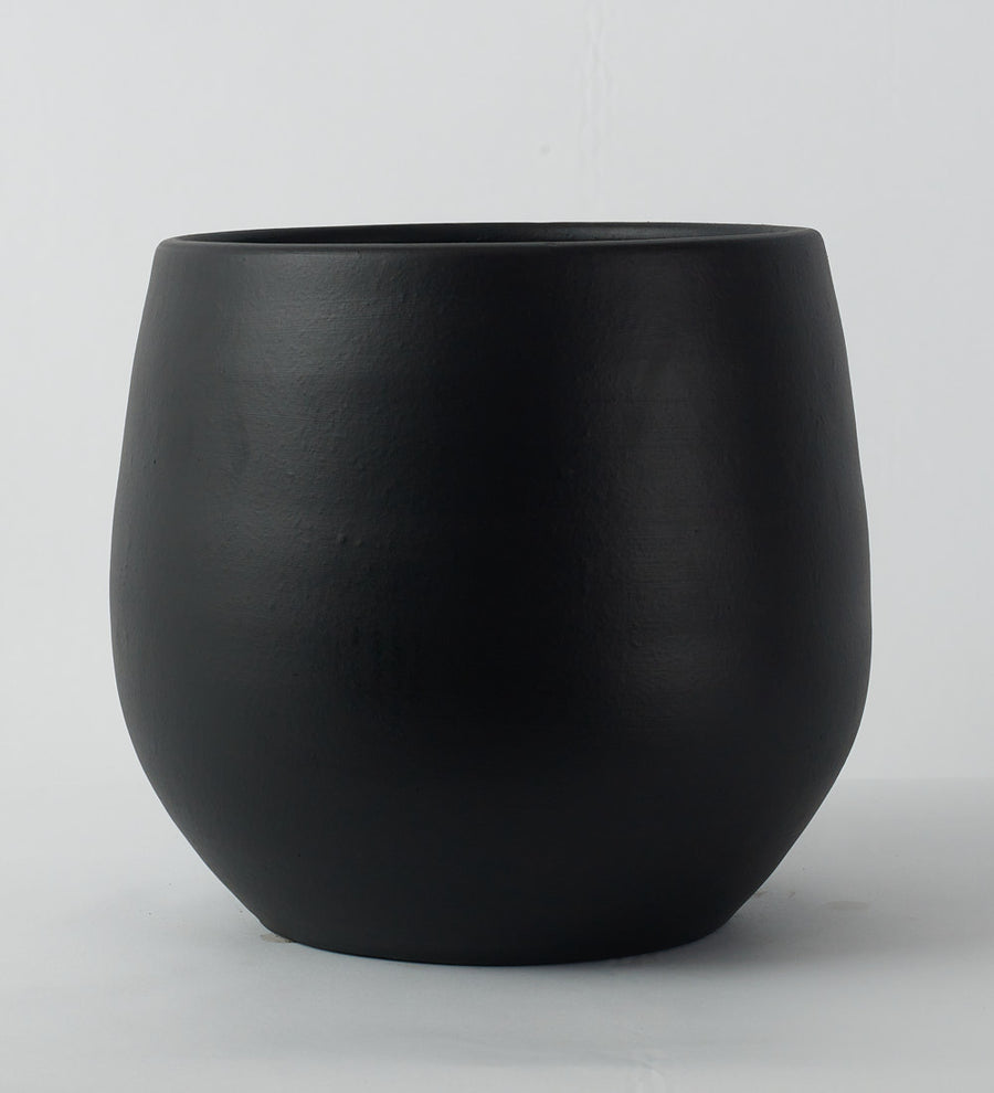 Black Isabel 31cm Pot