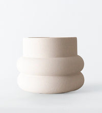 Elizabeth Cream 18cm Image