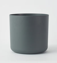 Black Matt 18cm Pot Image