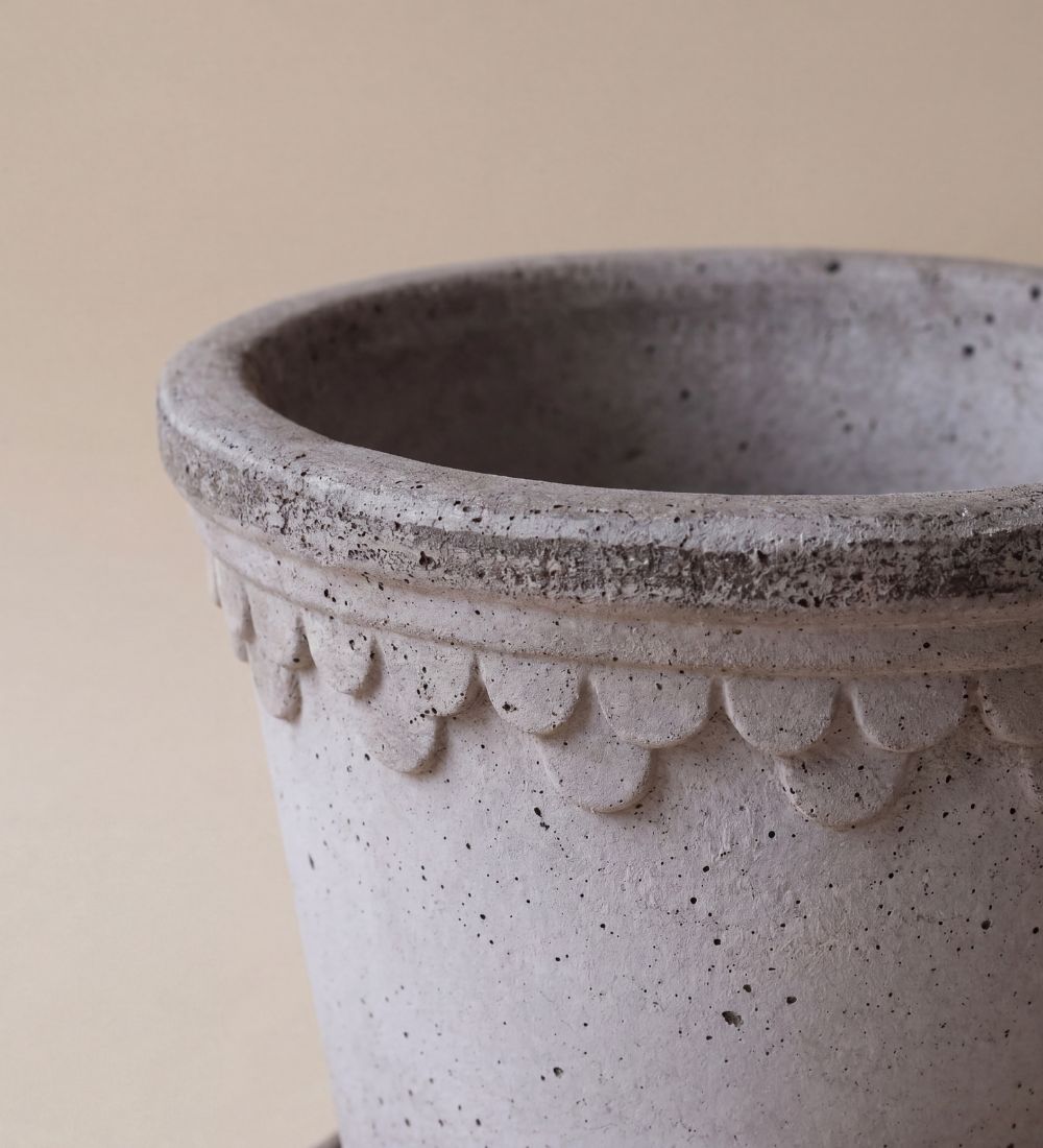 Grey Bergs Pot 25cm