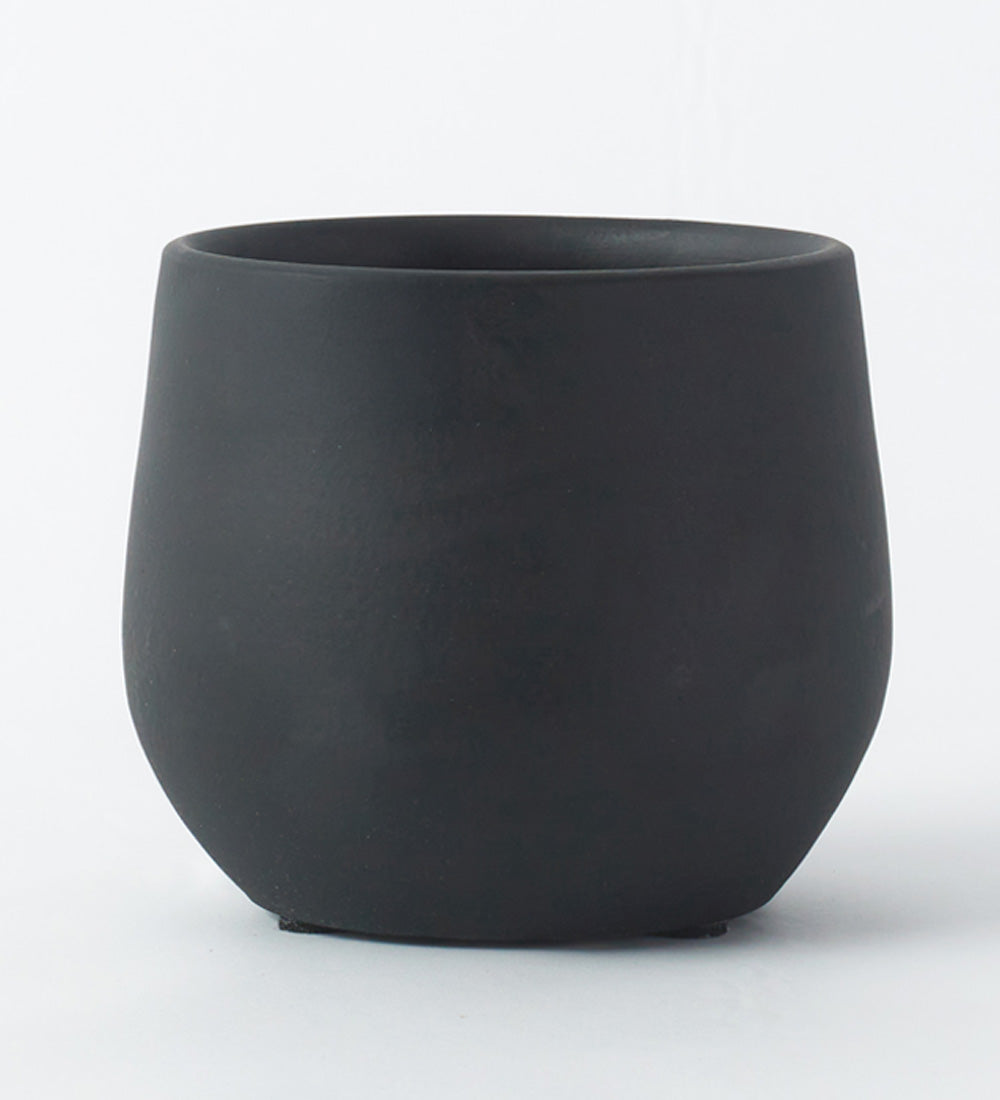 Black Isabel 26cm Pot