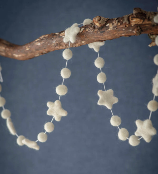 Star & Pom-pom Garland