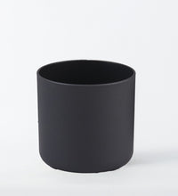 Black Matt 18cm Pot Image